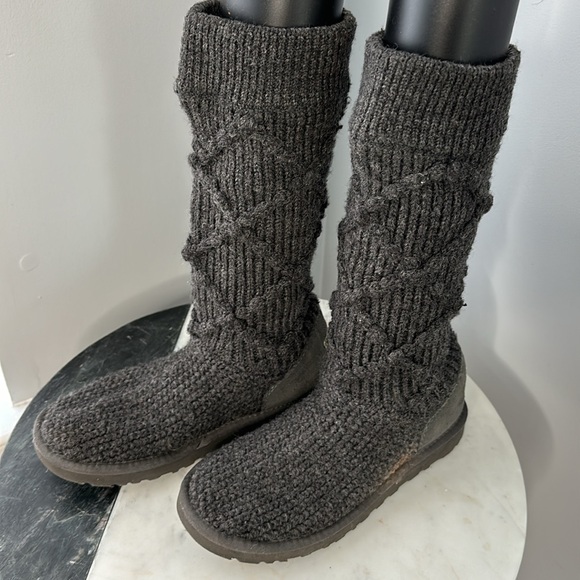 Ugg Classic Argyle Knit Sweater Boots, Size 5 - Picture 5 of 11
